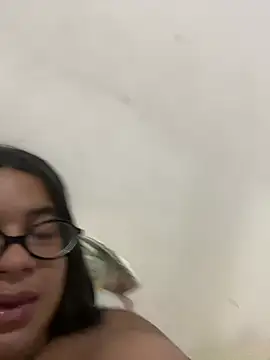 Snapshot of ursinha999 chatting on February 25, 2026, 4:11 am ursinha999 online show from February 25, 2026, 4:11 am