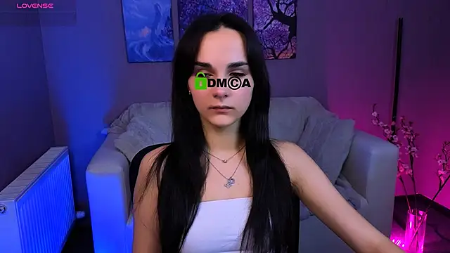 ariana ross7 online show from November 14, 2025, 8:18 pm