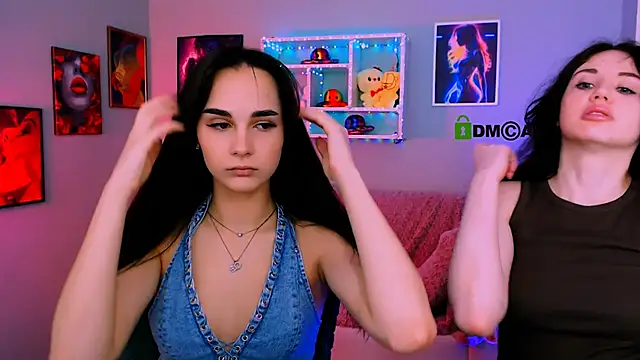 ariana ross7 online show from May 28, 2026, 7:33 pm