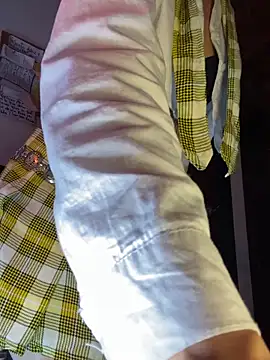 Snapshot of Nymphel1Moth chatting on September 20, 2025, 11:06 pm Nymphel1Moth online show from September 20, 2025, 11:06 pm