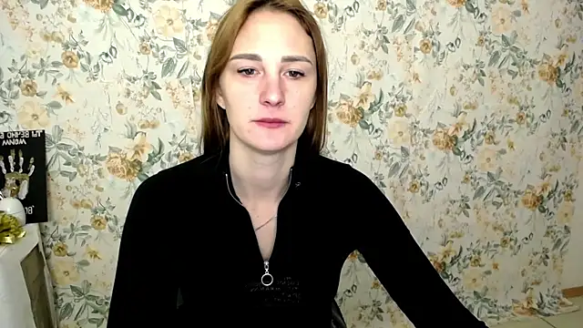 Milana Cutie  online show from October 13, 2025, 5:51 am
