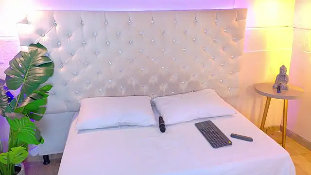 ElectraScot online show from October 2, 2025, 7:32 pm