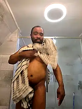 bigsize40 online show from October 24, 2025, 1:57 am