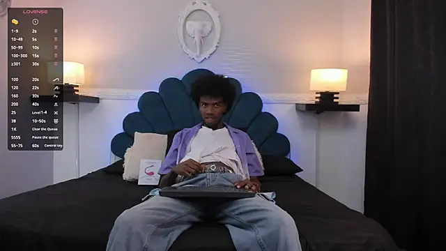 AllexJacob online show from October 8, 2025, 1:09 pm