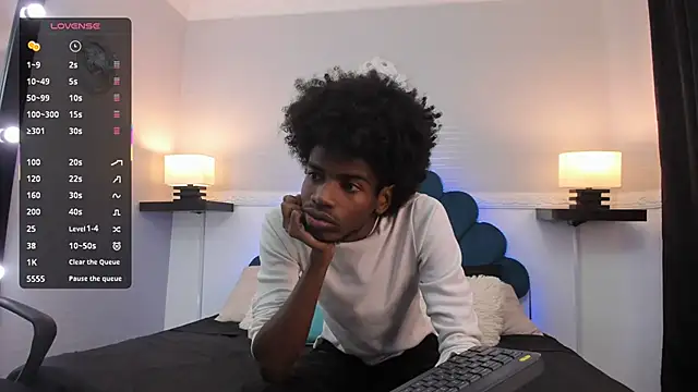 AllexJacob online show from October 13, 2025, 1:11 pm