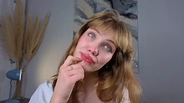 Snapshot of pienaple chatting on October 9, 2025, 5:27 am pienaple online show from October 9, 2025, 5:27 am
