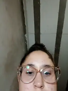 Snapshot of linameii chatting on September 19, 2025, 7:58 pm linameii online show from September 19, 2025, 7:58 pm