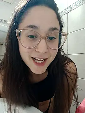 Snapshot of linameii chatting on October 25, 2025, 2:19 am linameii online show from October 25, 2025, 2:19 am