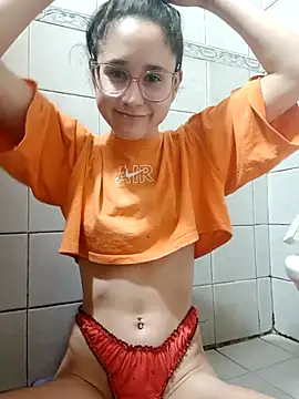 Snapshot of linameii chatting on November 13, 2025, 4:00 am linameii online show from November 13, 2025, 4:00 am