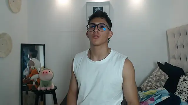 SalvadorFit online show from November 12, 2025, 8:41 pm