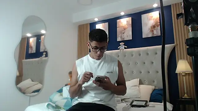 SalvadorFit online show from April 4, 2026, 8:17 pm