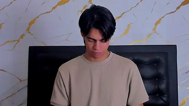 cody pipper  online show from October 10, 2025, 12:59 pm