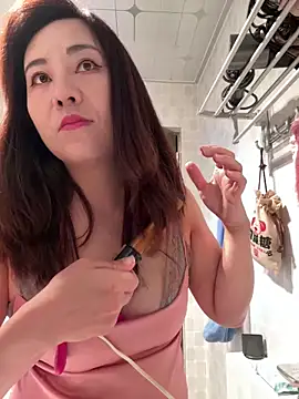 Kayla-love online show from February 27, 2026, 1:33 pm