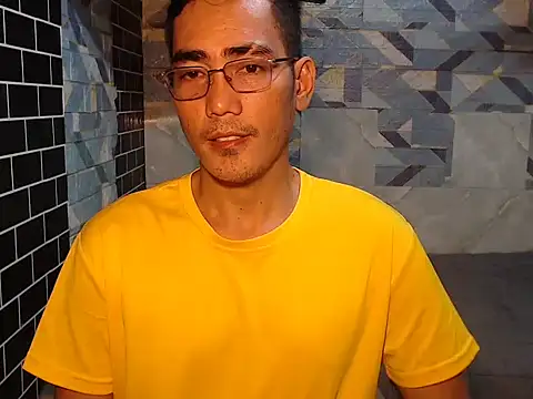 Snapshot of Heaven_steven chatting on September 22, 2025, 2:35 am Heaven steven online show from September 22, 2025, 2:35 am