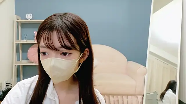 Snapshot of Mirai_H_ch chatting on September 20, 2025, 8:15 am Mirai H ch online show from September 20, 2025, 8:15 am