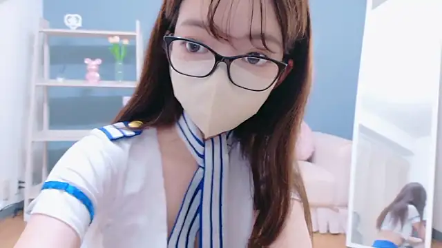 Snapshot of Mirai_H_ch chatting on October 4, 2025, 6:11 am Mirai H ch online show from October 4, 2025, 6:11 am