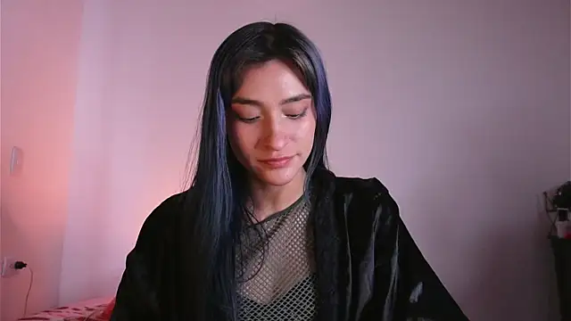 halsey1  online show from October 21, 2025, 11:55 am