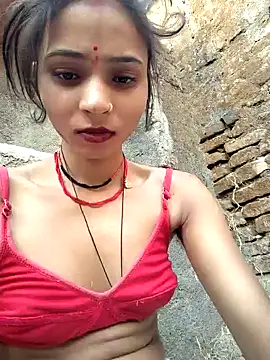 Snapshot of R_Roshni chatting on June 4, 2026, 12:55 pm R Roshni online show from June 4, 2026, 12:55 pm
