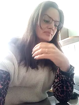 Snapshot of ValeriaLove43211 chatting on October 7, 2025, 7:16 am ValeriaLove43211 online show from October 7, 2025, 7:16 am