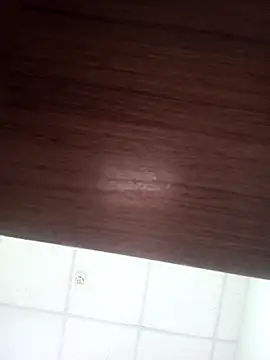 Snapshot of ValeriaLove43211 chatting on October 17, 2025, 6:05 am ValeriaLove43211 online show from October 17, 2025, 6:05 am