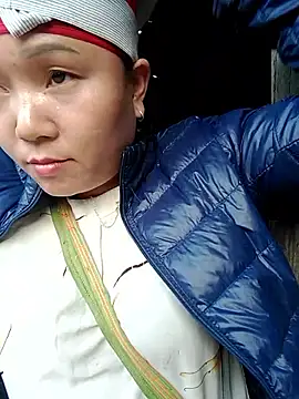 Biu xx online show from December 15, 2025, 9:35 am