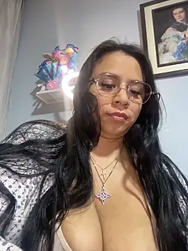 Rouus14 online show from November 14, 2025, 8:46 am