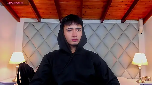 Clement Reyes online show from November 29, 2025, 12:52 pm