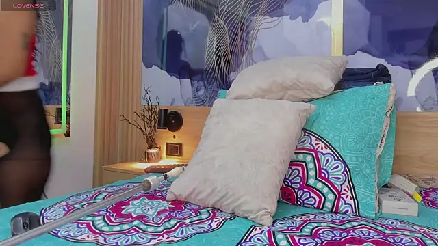 Anabacker01 online show from December 3, 2025, 7:23 pm