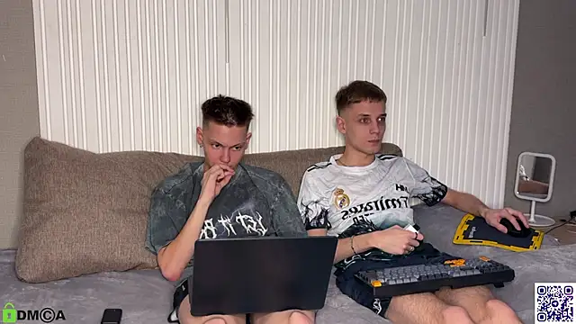 Snapshot of Eaton_ chatting on October 30, 2025, 4:30 pm Eaton online show from October 30, 2025, 4:30 pm