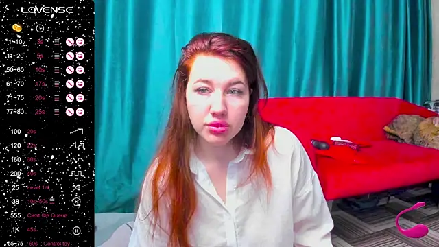 Snapshot of LillyLover_ chatting on October 10, 2025, 12:42 am LillyLover online show from October 10, 2025, 12:42 am