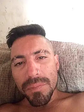 Snapshot of Lionardovssf35 chatting on December 20, 2025, 3:41 pm Lionardovssf35 online show from December 20, 2025, 3:41 pm