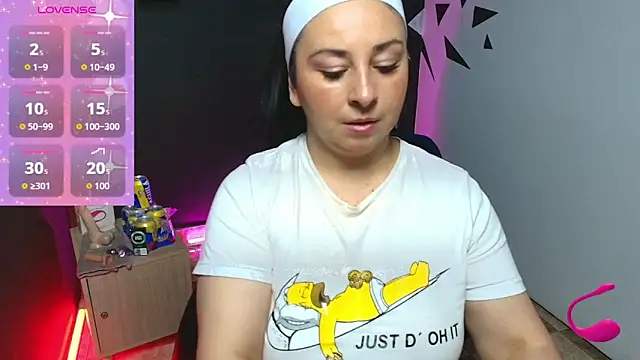 AgataThompson  online show from September 27, 2025, 7:08 pm