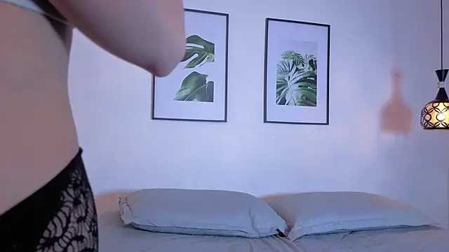 afrodita aares online show from March 24, 2026, 7:30 pm