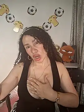 Lina 444 online show from June 25, 2026, 10:25 pm