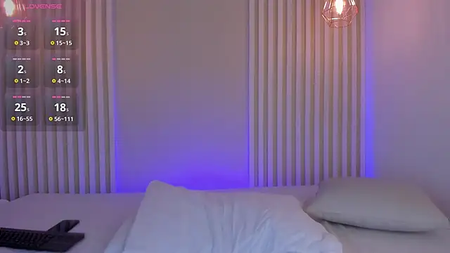 rossvega online show from September 30, 2025, 8:03 pm