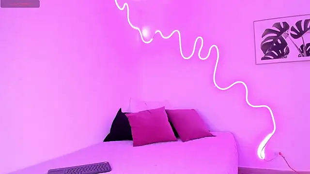 Tiffany brownn online show from September 26, 2025, 7:40 pm