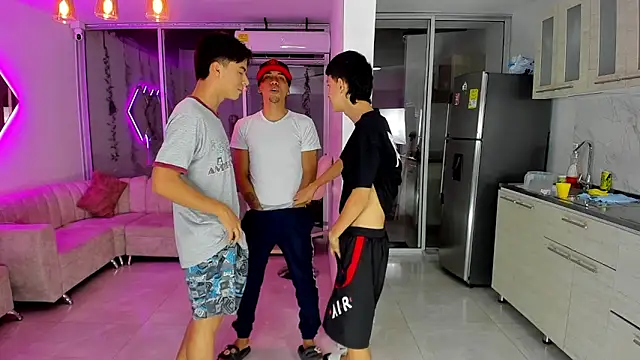 Houseofwarrios online show from September 18, 2025, 6:04 am