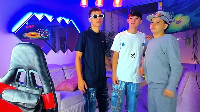 Houseofwarrios online show from April 17, 2026, 5:32 am