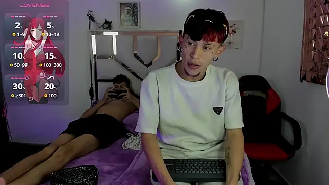 DemianSalvatore online show from February 25, 2026, 9:02 pm