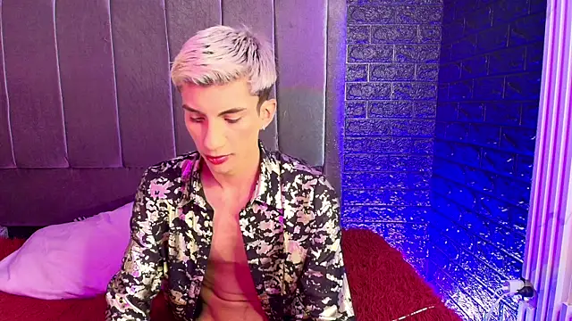 Snapshot of Erick_Velveth chatting on November 17, 2025, 2:06 am Erick Velveth online show from November 17, 2025, 2:06 am