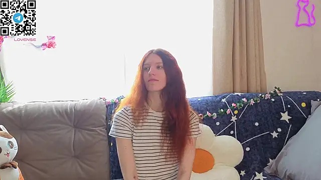 Snapshot of Little_rosy chatting on July 17, 2026, 4:19 am Little rosy online show from July 17, 2026, 4:19 am