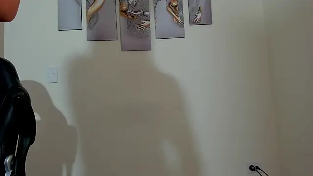 Snapshot of KAYLA_BATISTA_ chatting on March 31, 2026, 9:48 pm KAYLA BATISTA online show from March 31, 2026, 9:48 pm