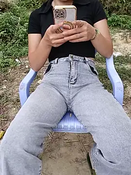 phuongxinhxan online show from May 27, 2026, 8:55 am