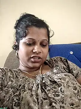 Snapshot of sweetqueen143 chatting on October 16, 2025, 5:19 am sweetqueen143 online show from October 16, 2025, 5:19 am