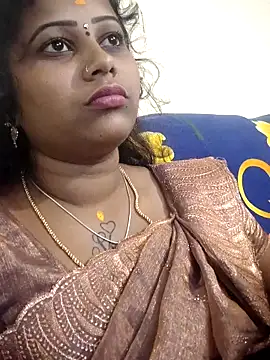 Snapshot of sweetqueen143 chatting on October 21, 2025, 2:18 pm sweetqueen143 online show from October 21, 2025, 2:18 pm