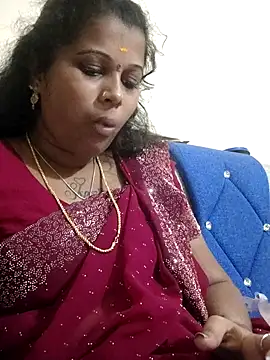 Snapshot of sweetqueen143 chatting on January 11, 2026, 2:11 pm sweetqueen143 online show from January 11, 2026, 2:11 pm