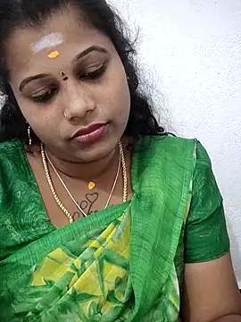 Snapshot of sweetqueen143 chatting on February 10, 2026, 11:14 am sweetqueen143 online show from February 10, 2026, 11:14 am
