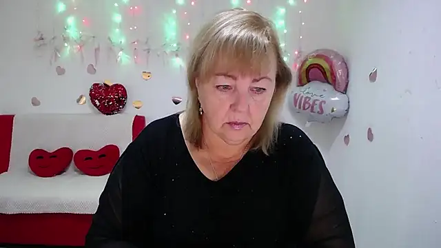 Snapshot of MilenaWedxy chatting on September 30, 2025, 5:01 am MilenaWedxy online show from September 30, 2025, 5:01 am
