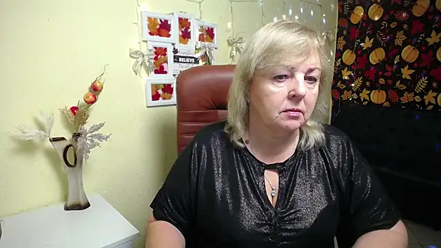 MilenaWedxy online show from November 23, 2025, 6:02 am