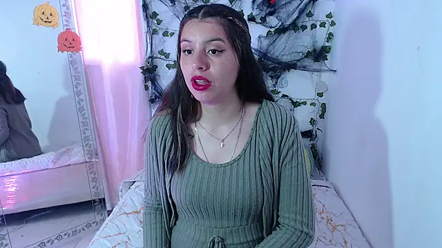 Snapshot of kamillew chatting on October 22, 2025, 12:27 pm kamillew online show from October 22, 2025, 12:27 pm